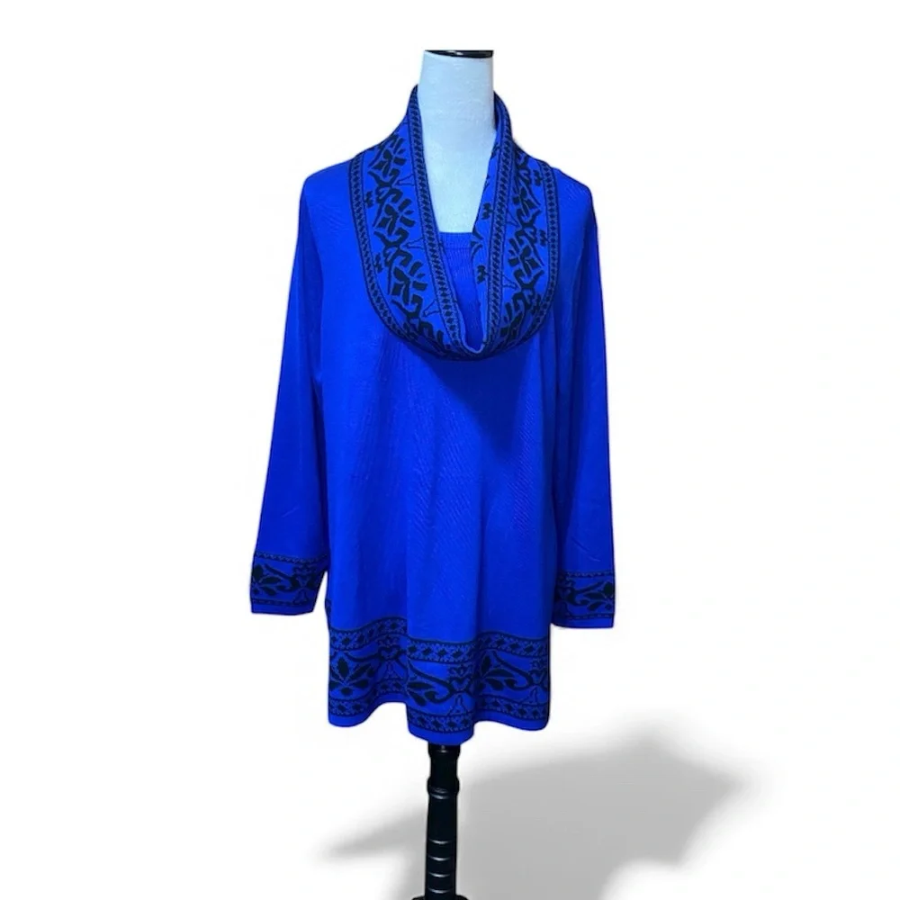 Avenue Pullover Sweater With Detachable Scarf